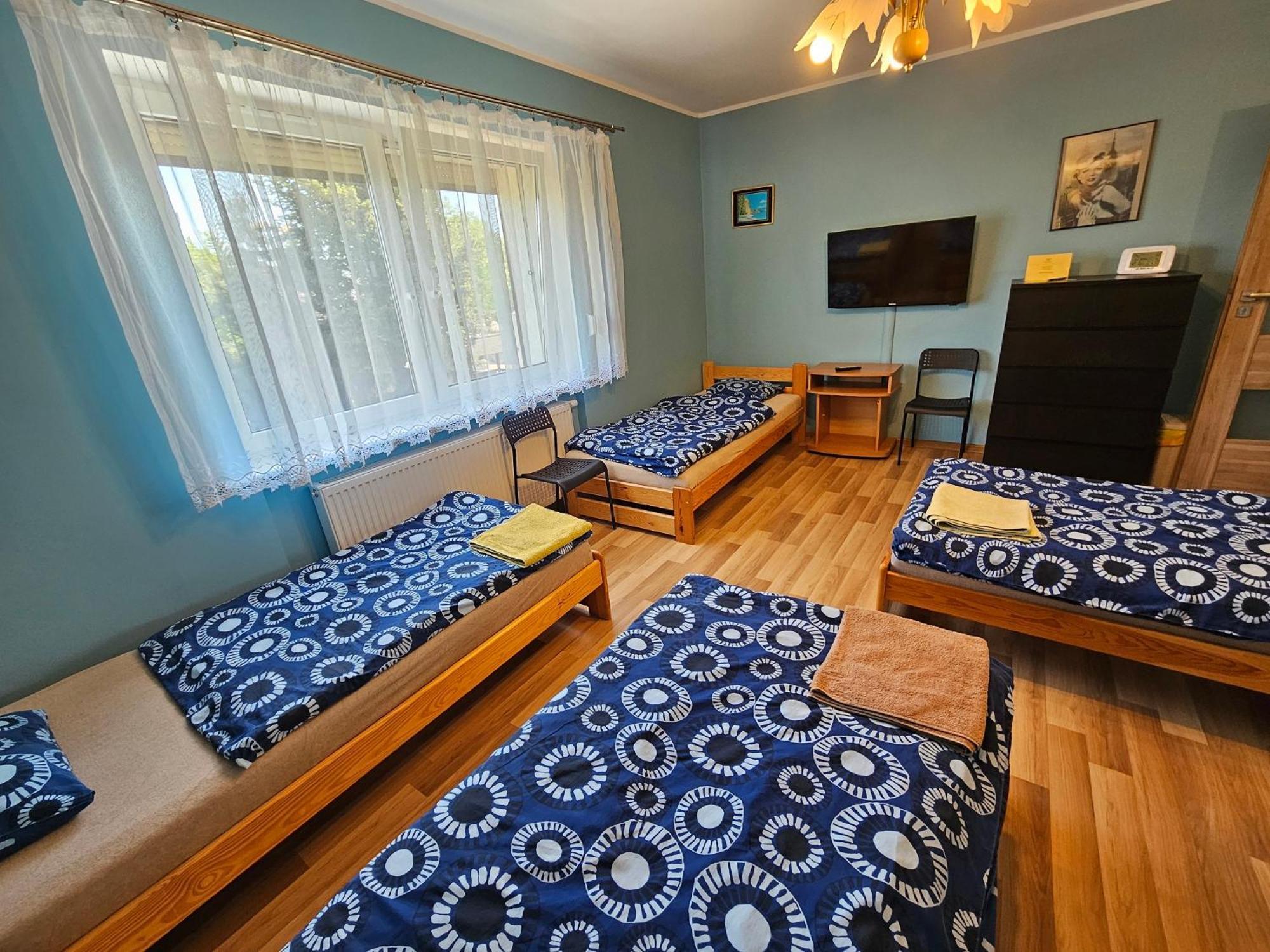 Taniespanie Rokietnica Rokietnica  Exteriér fotografie